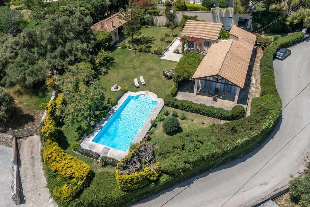 Villa Loukia สปาร์เชีย ภายนอก รูปภาพ